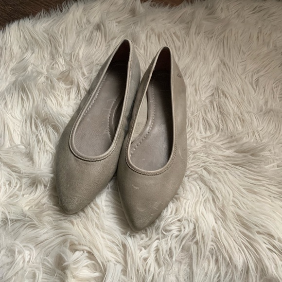 Frye Regina Pointed Toe Leather Flats Size 8 Women’s - Picture 9 of 13